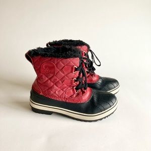 Sorel Red Waterproof Leather Black Rubber Faux Fur Lining Mid Calf Winter Boots